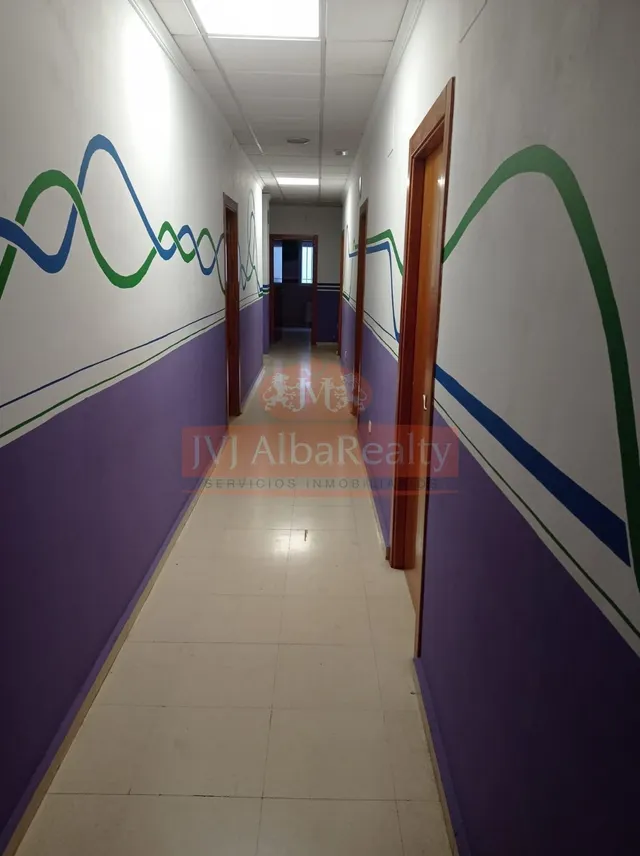 ESPECTACULAR LOCAL EN VENTA O ALQUILER EN ZONA INDUSTRIA — 11