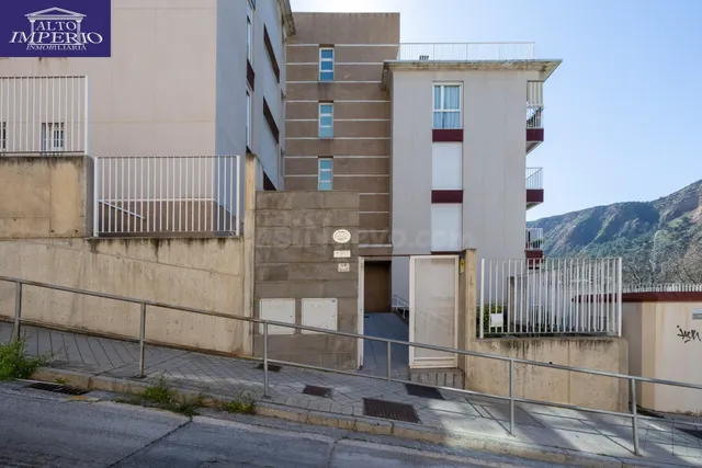 Piso en venta en Carretera de la Sierra - Oportunidad única — 3