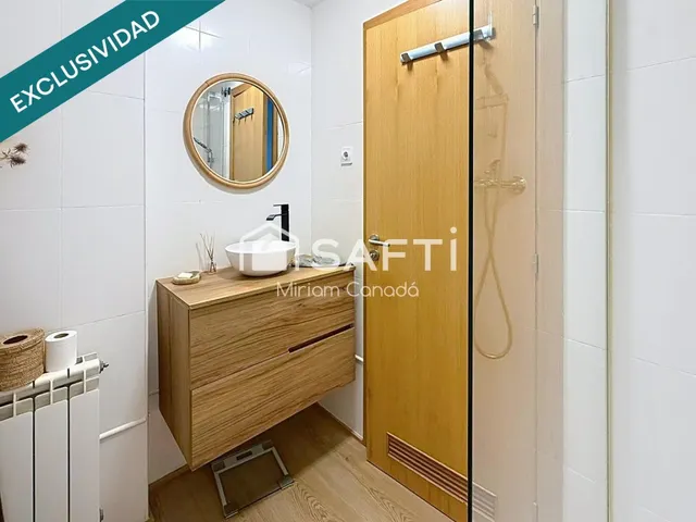Reformado, piscina y garaje junto a la estación — 21