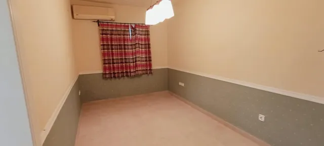 Dos casas en  una  peña las aguilas -Elche — 11