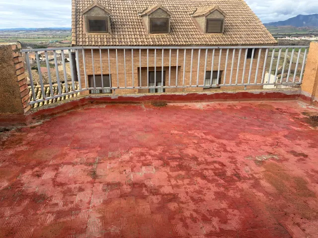 ÁTICO-DÚPLEX CON VISTAS A LA COLEGIATA DE BOLEA — 25