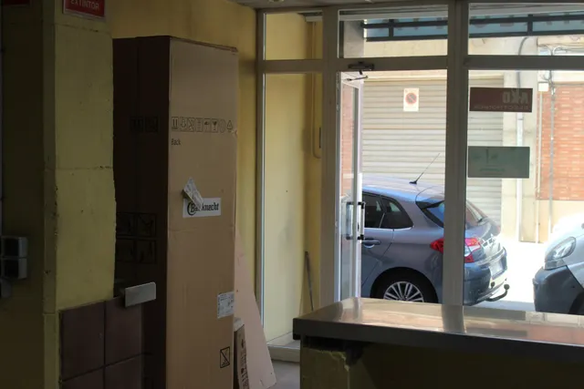 LOCAL EN VENTA EN MANRESA ZONA CALLE VILADORDIS — 7