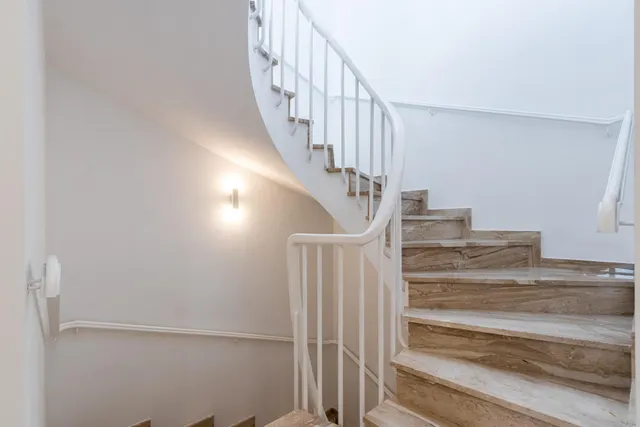 PRECIOSA CASA DE LUXE A LA ZONA DE L'ESGLÉSIA — 44