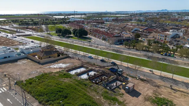Villas de nueva construcción con piscina privada en Pilar de la Horadada, cerca de la playa — 15