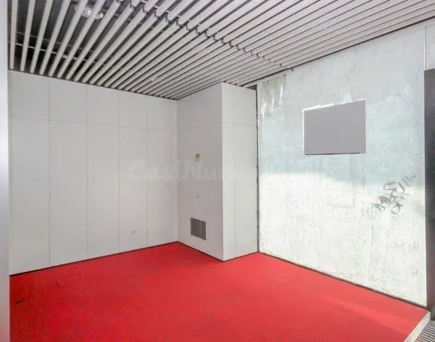 LOCAL EN VENTA EN CERDANYOLA DEL VALLÈS — 4