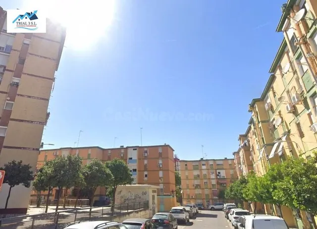 Piso pequeño en Sevilla capital para invertir (53 m², planta 4) — 2