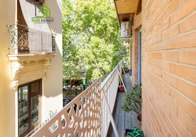 ✨ EXCLUSIVA VIVIENDA REFORMADA EN PLAZA MARIANA PINEDA — 25