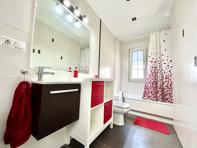 Casa 4 habitaciones 207m² en venta - Pueblo 5 — 28