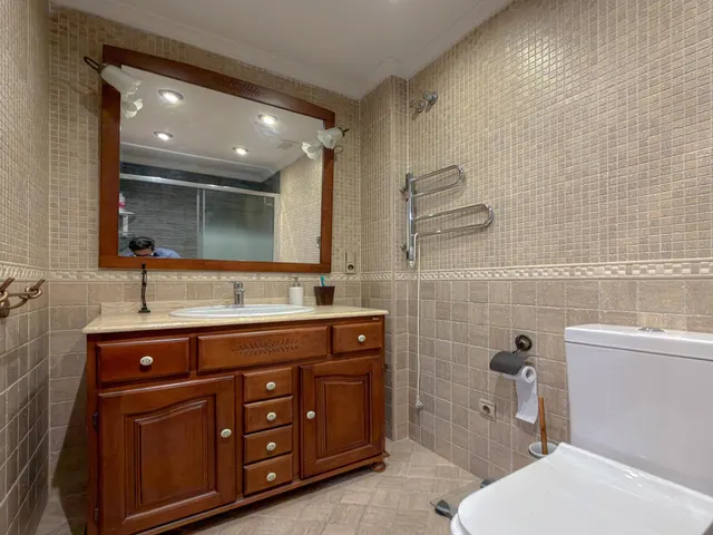 Acequion! Impresionante apartamento reformado con diseño vanguardista y toques rústicos + Enorme terraza con vistas laterales al mar y piscina comunitaria (150 mts playa) — 32