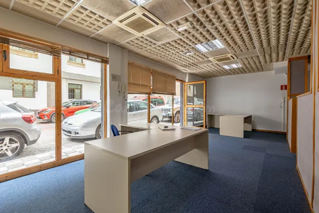 ¡Oportunidad única para tu negocio! Amplio local comercial l - foto 5
