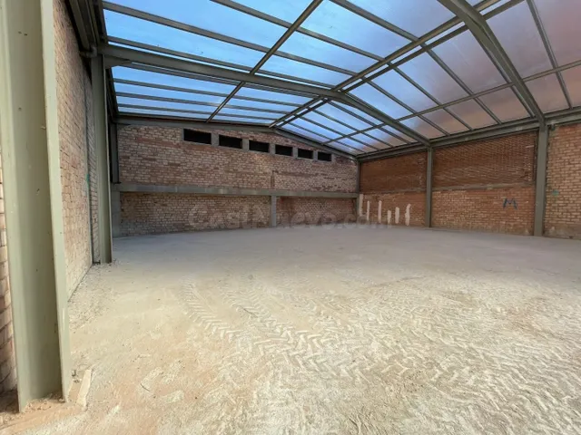 LOCAL COMERCIAL DE 406 m2 JUNTO A PARQUE ALMUNIA - foto 2