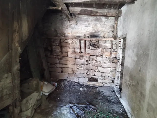 SE VENDE CASA DE PIEDRA PARA REFORMAR EN PEDRAFITA DO CEBREIRO — 10