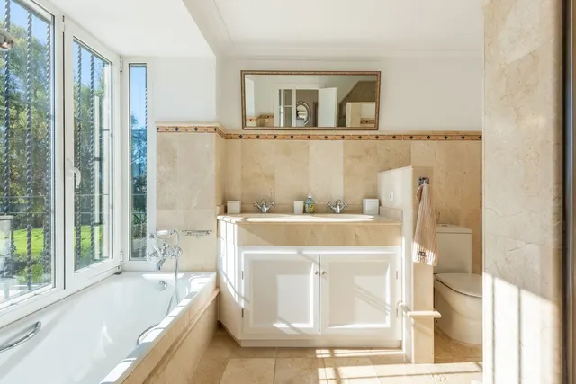 Chalet 5 habitaciones 403m² en venta - Costa del Sol — 17