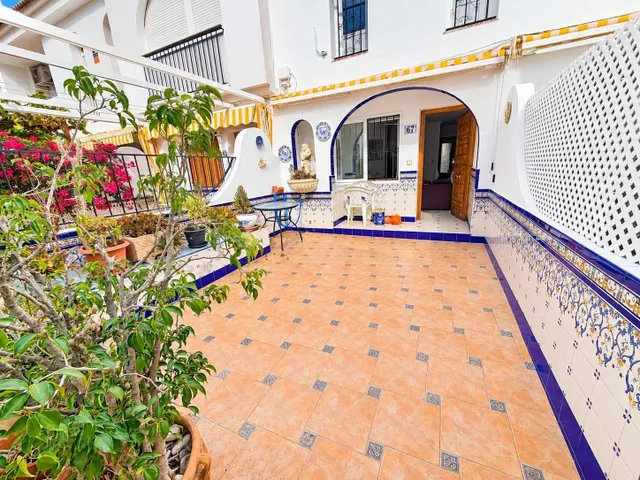 Dúplex / vivienda amplia con piscina y dos terrazas — 27
