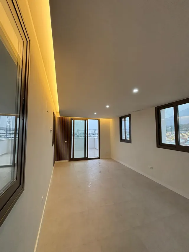 Se vende ático con piscina privada en Estepona — 20