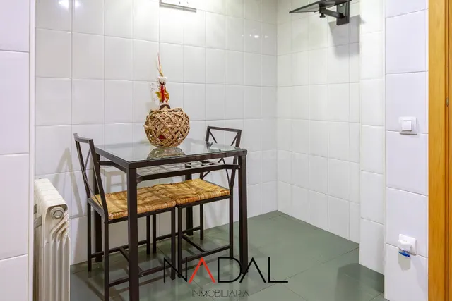 Piso con terraza de 40m2 y parking - foto 4