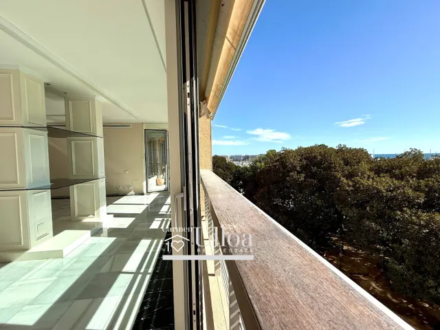 Apartamento exclusivo en avd doctor gadea con vistas al mar — 11