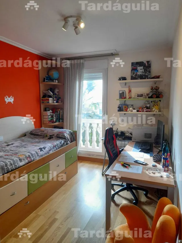 CHALET EN VILLARES DE LA REINA — 22