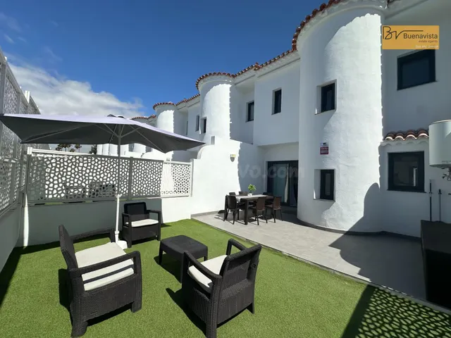 Pareado 2 habitaciones 111m² en venta - Golf del Sur