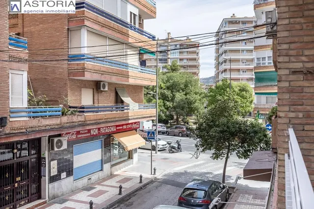 Piso reformado en Avenida Barcelona — 22