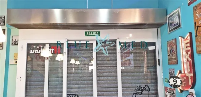 Local comercial en venta en pleno centro de el puerto de mazarrón — 2