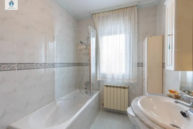 Venta de casa en La Zubia para entrar a vivir — 26
