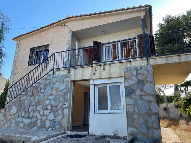 Casa con parcela en Los Balcones, Torrevieja. 5 dormitorios, 2 baños — 6