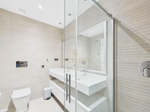 Apartamento moderno de 2 dormitorios en la planta 11 de Sunset Drive, Benidorm — 14