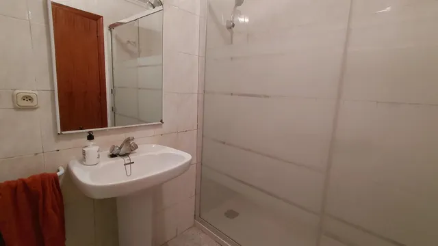 Vivienda unifamiliar con dos viviendas independientes, terraza y almacén en Cañada — 8