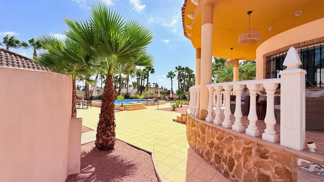 Villa 3 habitaciones 139m² en venta - Comunidad valenciana — 28