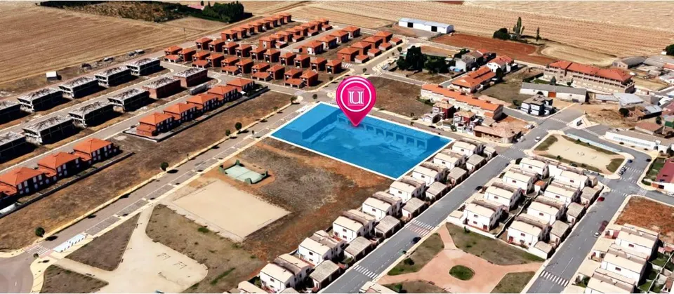 Urbis te ofrece unas estructuras en venta en Doñinos de Salamanca, Salamanca.