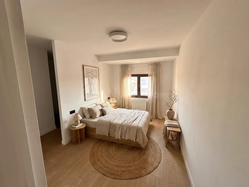 Casa reformada a estrenar. Céntrica y soleada