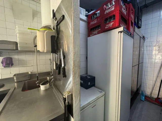 AMPLIO LOCAL EN VENTA EN NOGALERA — 26