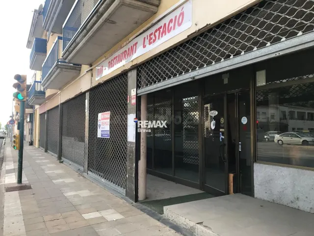 Bordils | Gran oportunidad de local comercial con máxima vis - foto 2