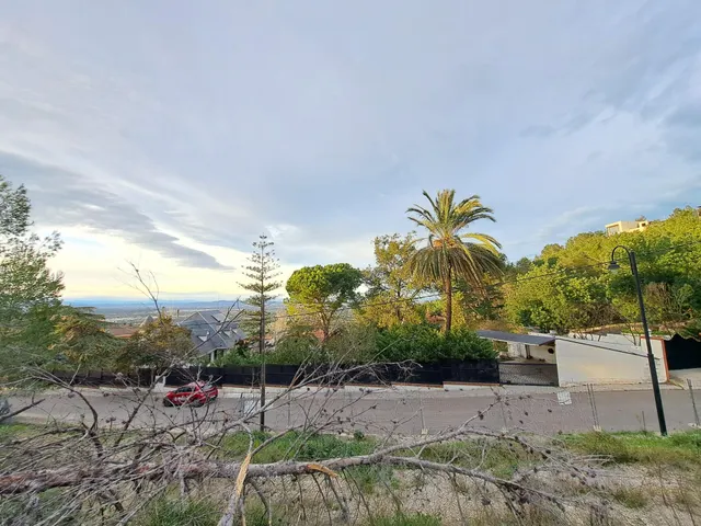 TERRENO URBANO EN VENTA — 11