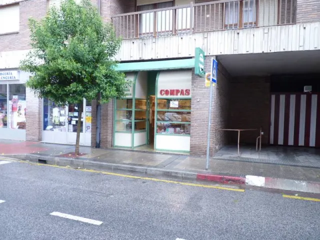Local comercial — 4