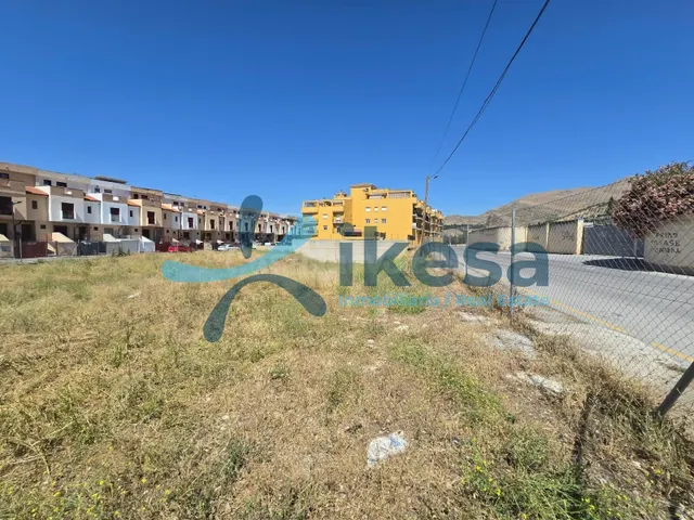 Venta de Solar en "Sector Residencial Plaza de Toros", en At - foto 3