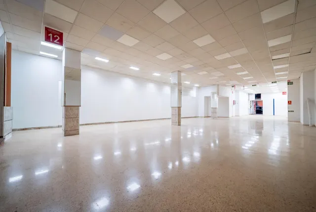 Local comercial en venta — 6