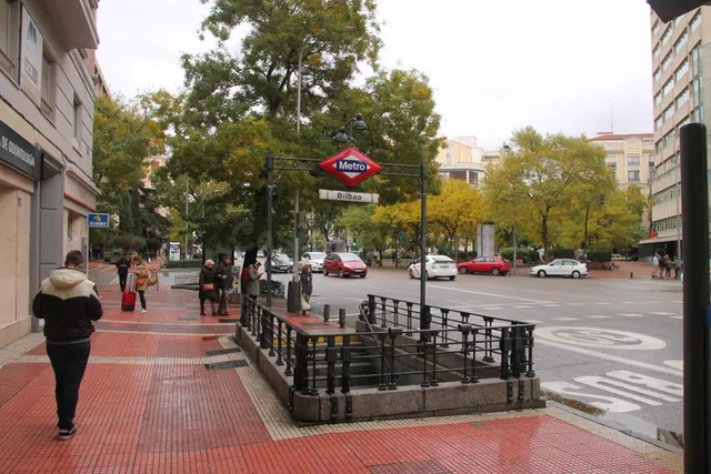 Amplio Piso en Madrid – Oportunidad Única en Metro Bilbao — 2