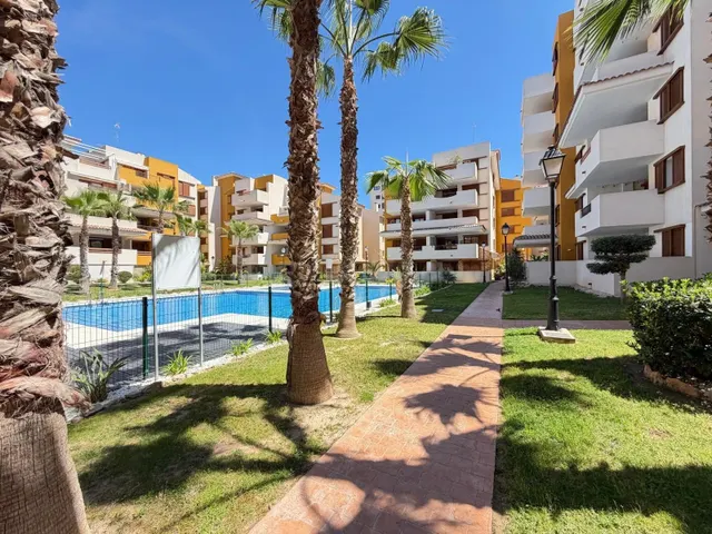 ÁTICO EN LA RECOLETA EN PUNTA PRIMA (ORIHUELA COSTA) CON TER
