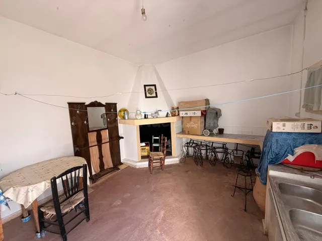 Casa señorial con gran fachada y patios en Aguilar de la Fro - foto 3