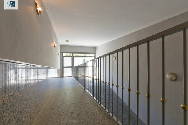 Piso en el centro de Armilla con patio privado de 66m — 30