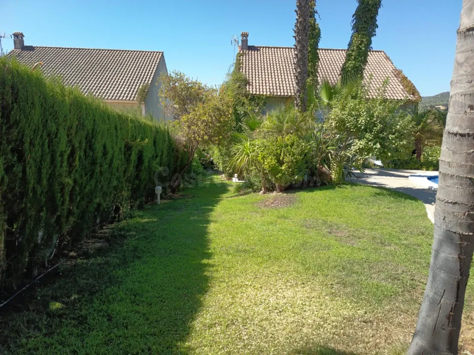 Estupenda casa en Alcolea