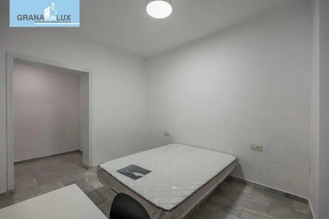 PISO JUNTO A RECOGIDAS — 10