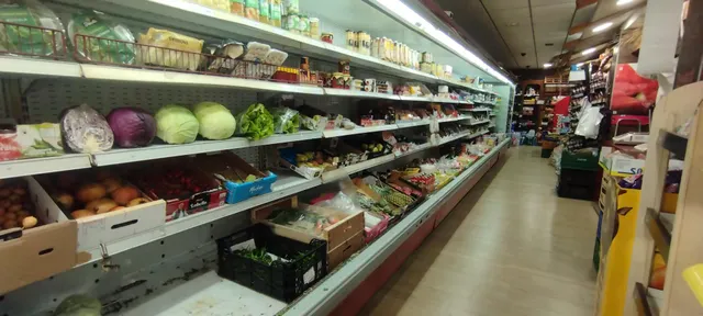 Local comercial junto a Angel Bruna de 125 m2 — 16