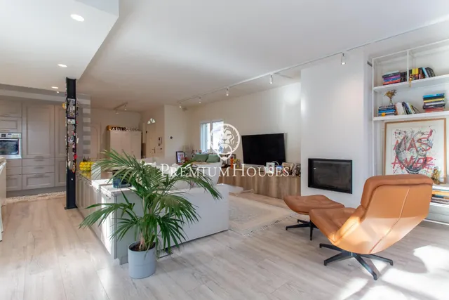 Casa independiente con jardín en venta en Argentona — 3