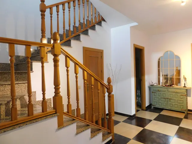 Chalet Adosado en Yuncler 3 Plantas para entrar a vivir — 7