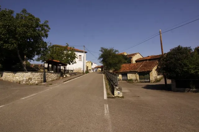 CUADRAS EN BIELVA — 9