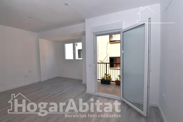 Reformado y muy bonito con balcón junto av. del maestro rodrigo — 7