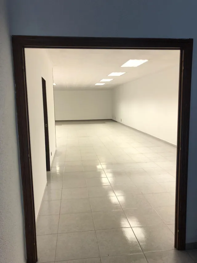 AMPLIO LOCAL EN ALQUILER — 14